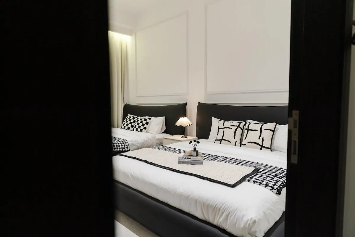 Georgetown Chanel-Style Jacuzzi & Ktv 5Br 18Pax F George Town
