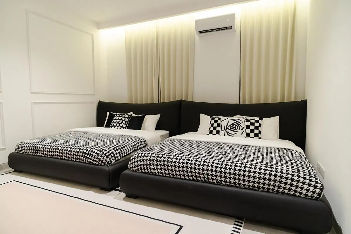Holiday home Georgetown Chanel-Style Jacuzzi & Ktv 5Br 18Pax F Malaysia